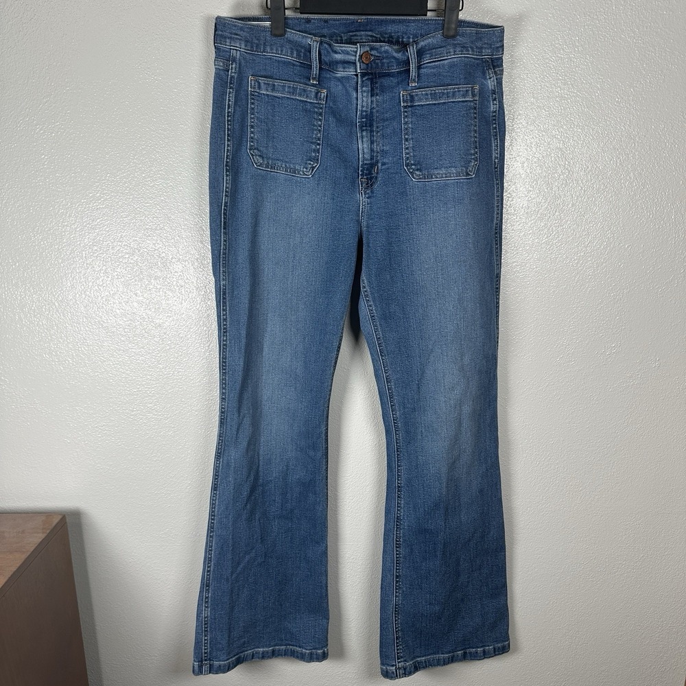 Gap Flare High Rise Jeans Sz 33/16R Blue Denim Medium Wash Stretch Patch Pockets